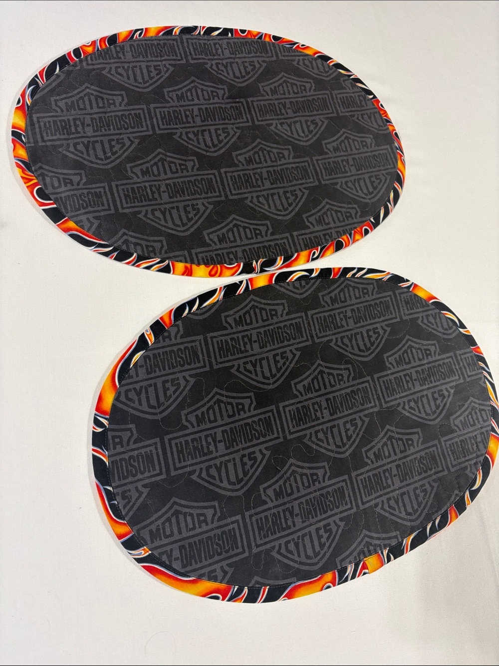 Harley-Davidson Bundle of 2 Black Logo & Checkerboard & Flame Placemats - Picture 6 of 10